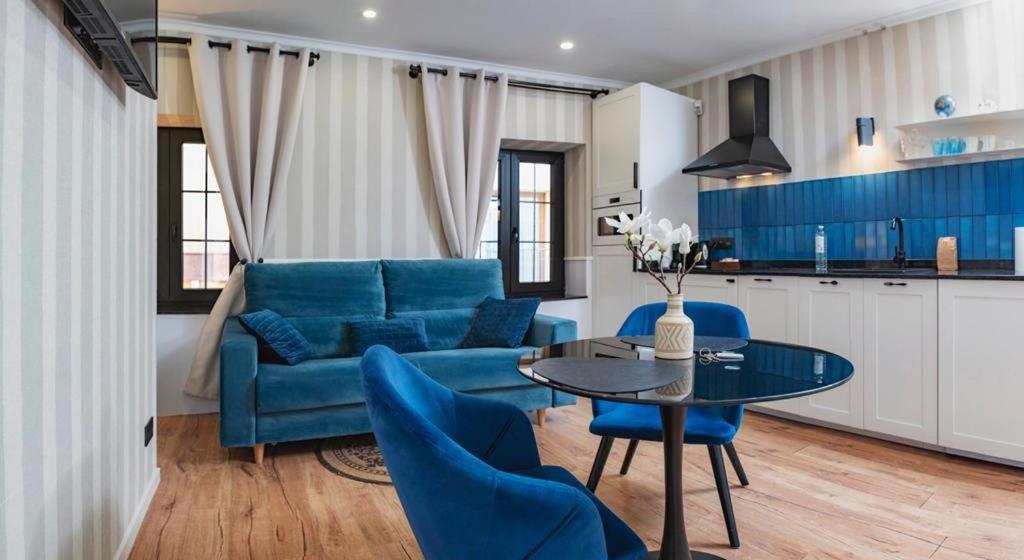 "Breeze" Aparthotel By Parrot'S House Lloret de Mar Dış mekan fotoğraf