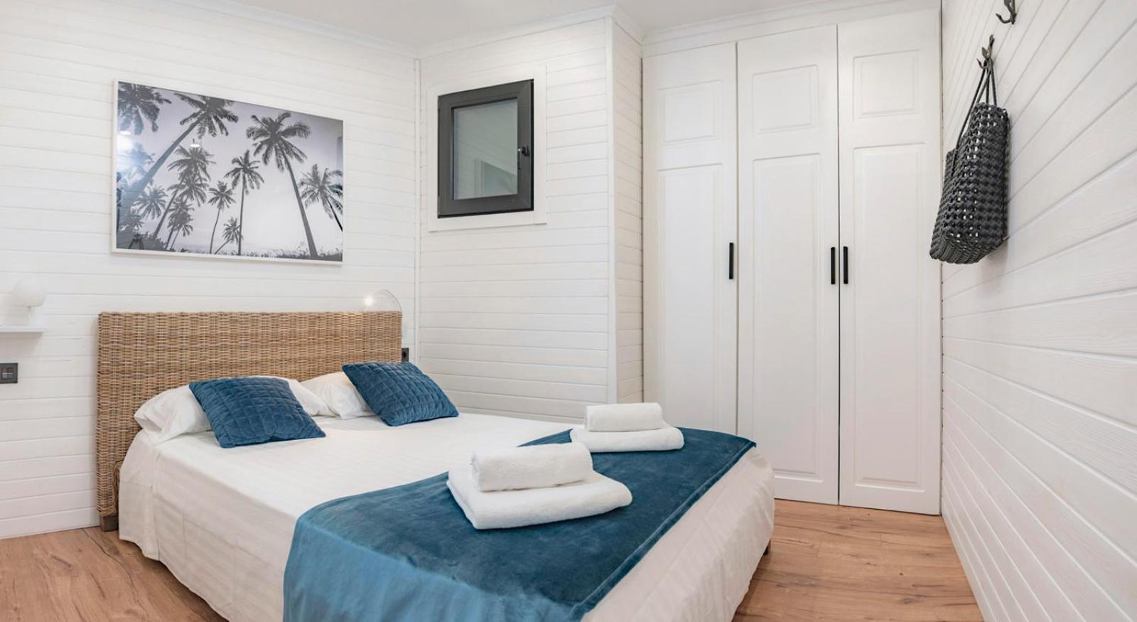 "Breeze" Aparthotel By Parrot'S House Lloret de Mar Dış mekan fotoğraf