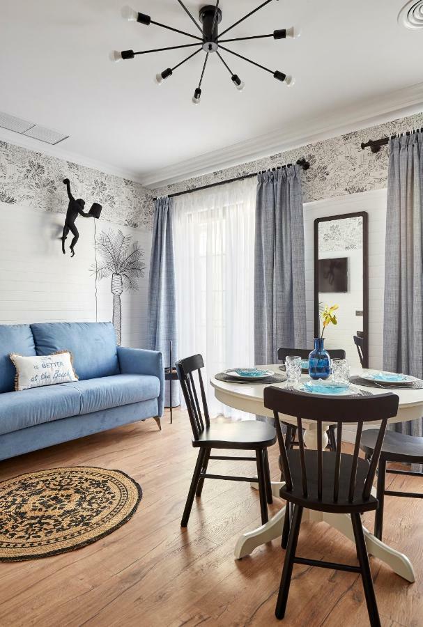 "Breeze" Aparthotel By Parrot'S House Lloret de Mar Dış mekan fotoğraf
